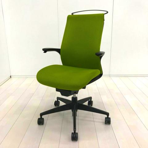 【587004】【手元のレバーで上下昇降が可能！スタイリッシュなコクヨ製の定番シリーズ！】■コクヨ（KOKUYO）製　エムフォー（M4）チェア　肘付　ハイバック　背面メッシュ　■固定肘　■リーフグリーン　オフィスバスターズ　水戸サテライト　大子町　北茨城市　高萩市　日立市　常陸太田市　常陸大宮市　那珂市　東海村　ひたちなか市　城里町 水戸市　笠間市　茨城町　大洗町　小美玉市