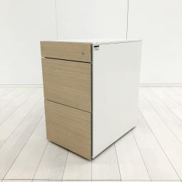 【H680㎜】【平机・フリーアドレスデスクのお供に！デザイン性の高いスタイリッシュな3段ワゴン！】■イトーキ(ITOKI)製　インステート(INSTATE)シリーズ　３段ワゴン　H680㎜　■キャスターロック付　■シリンダー錠　■ファインウォールナットL / 本体:ホワイト