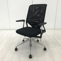 【定価約13万円】【世界各国でデザインアワードを受賞したスタイリッシュなメッシュチェア！】■ヴィトラ(Vitra)製　メダ2(MEDAⅡ)チェア　肘付ハイバックチェア　背面メッシュ　■可動肘　■ブラック　※肘割れ有