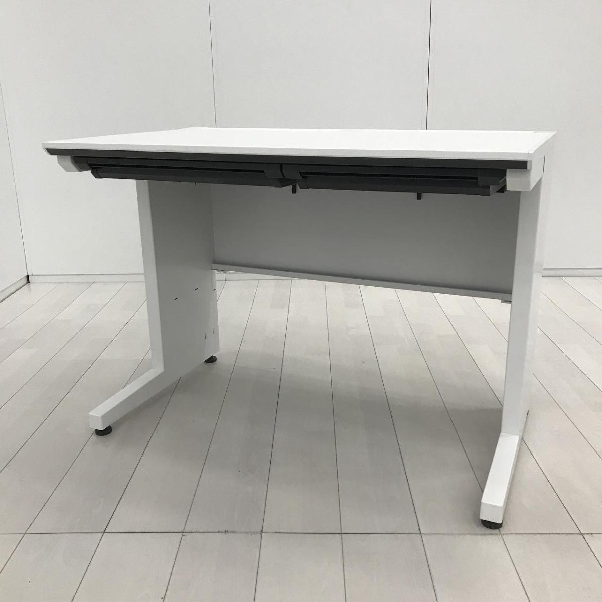 【定価約9万円】【奥行600㎜】【横幅1000㎜のコンパクトサイズ！清潔感のあるホワイトカラーの事務机！】■コクヨ(KOKUYO)製　アイエス(iS)シリーズ　平机　W1000×D600㎜　■引き出し付　■ホワイト
                        iSシリーズ
                                    中古
            