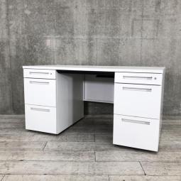 【定価約19万円】【あらゆる空間に調和するシンプルデザイン！両袖付きで収納量抜群！上長席にもおすすめ】■イトーキ(ITOKI)製　CZRシリーズ　両袖机　W1400㎜　■シリンダー錠　■ホワイト※引出し開閉がしにくい不具合があります。【AD】