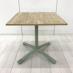 【空間にやさしいアクセント。使うときだけ、スマートに】■イトーキ（ITOKI）製　ノットワーク（Knot Work）シリーズ　四角テーブル　折りたたみテーブル　W750×D750mm　■ナチュラル天板×グリーン脚　【関東倉庫在庫品】【弊社使用欄：A01066837】【HU】