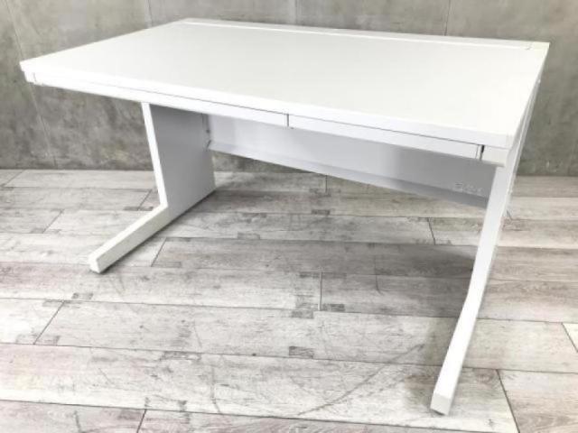 【中古】スカエナ 5-110-6720 ウチダ（UCHIDA) 平机