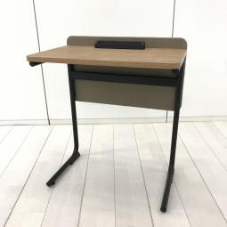 【ひとりの時間を、心地よく整える！おしゃれな木目＆ブラックデスク！】■イトーキ（ITOKI）製　ノットワークシリーズ　パーソナルテーブル　ミーティングテーブル　W600×D360×H700mm　幕板ブラウン　■天板:木目調/T字脚:ブラック　【関東倉庫在庫品】【弊社使用欄：A01066843】【HU】