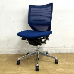 【在庫入替セール】人気のロングセラーシリーズ　オカムラ　バロンチェア　ローバック　座クッション　背メッシュ（グラデーションサポートメッシュ）　ミディアムブルー　ポリッシュ脚