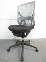 【人間工学に基づいたデザイン！】■イエラチェア（Yera） ライトグレー（樹脂メッシュ）　ランバーサポート付