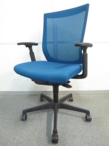 【中古】エスクードメッシュ  オカムラ（okamura） 肘付ハイバックチェア