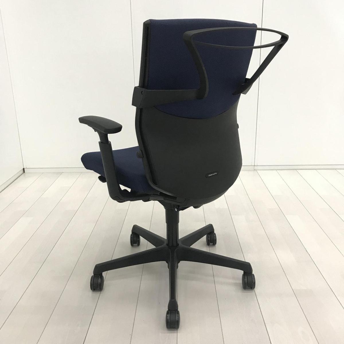 中古】エスクード C496ZR FFW4 オカムラ/okamura 肘付ハイバックチェア 