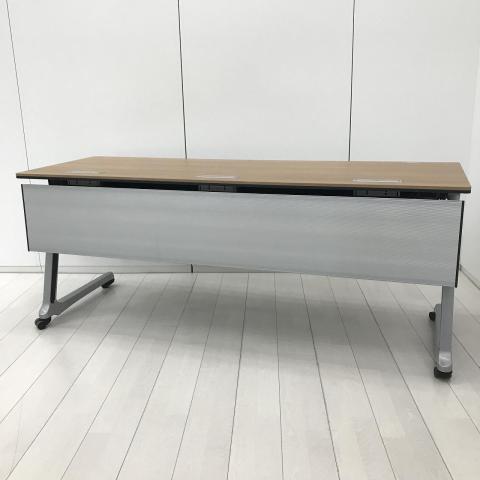 【中古】インターアクトPRO 81A4MB　MM98 オカムラ（okamura） スタックテーブル(長机/折りたたみ/会議用)