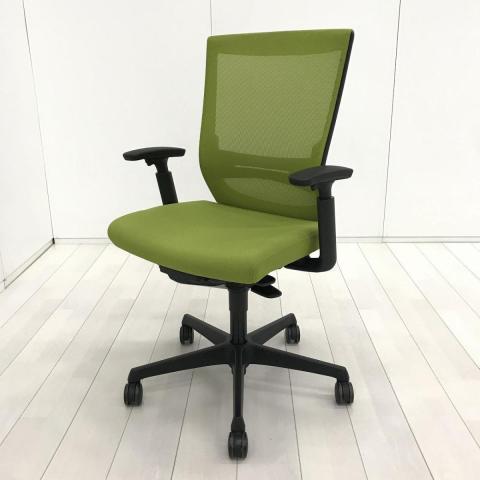 【中古】エスクードメッシュ C498ZS FHB6 オカムラ（okamura） 肘付ハイバックチェア