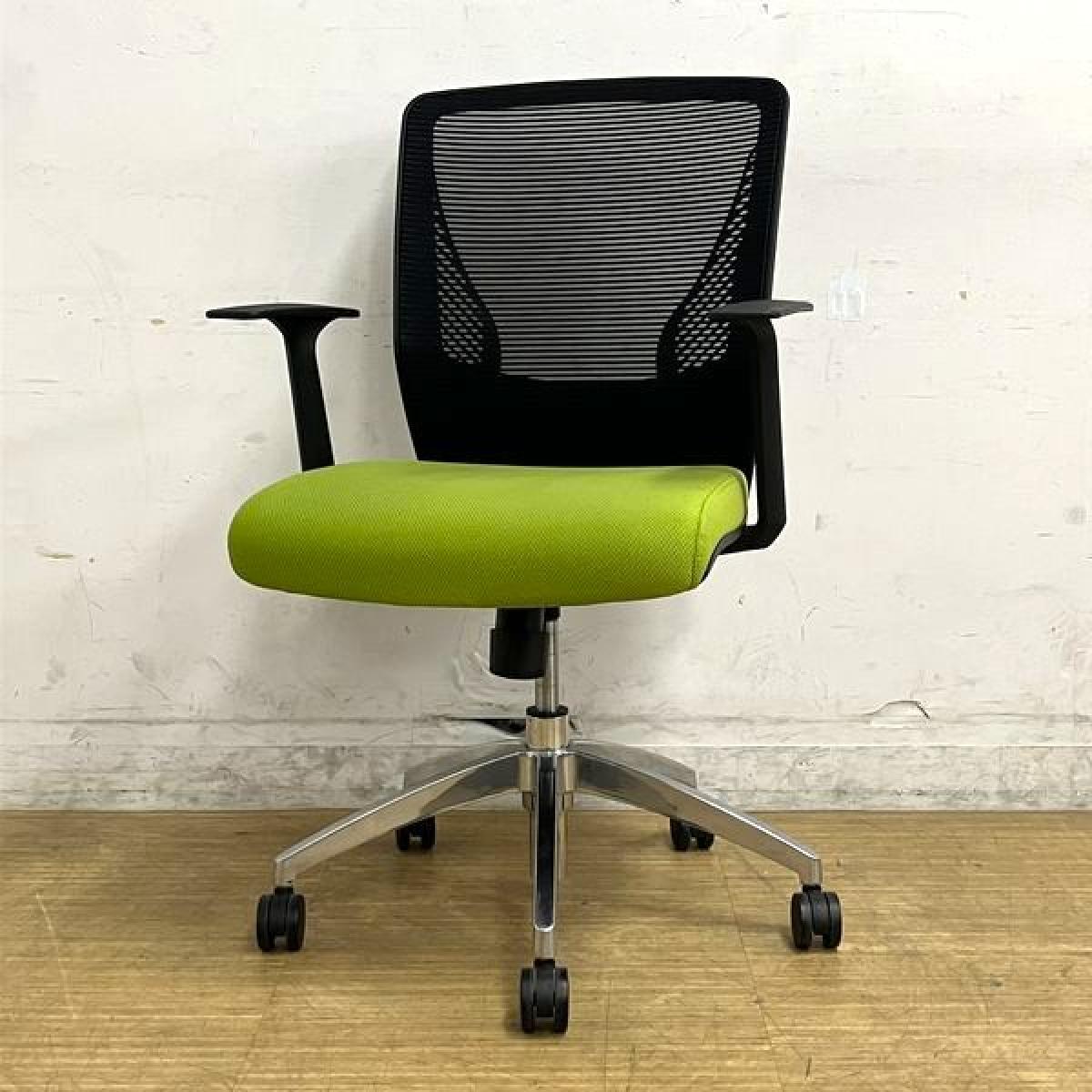 オカムラ　ヴィラージュ　VCメッシュチェア　背・座シンクロロッキング搭載　固定肘付き　グリーン×ブラック　背メッシュ
                        ヴィラージュチェア
                                    中古
            