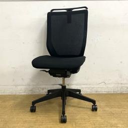 イトーキ　ミレッザ　肘無しハイバックモデル　可動肘　ブラック×ブラックフレーム　ロッキングレンジ調節　コートハンガー付き