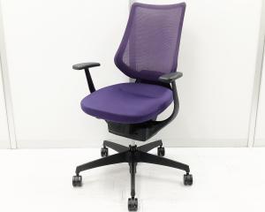 イスとひとつになれる新感覚！　360°揺れて体を自由に動かせる「グライディング・メカ」搭載！/オススメ(おすすめ) /人気商品【弊社使用欄：A01065268】■肘付ハイバック　■パープル　■背面メッシュタイプ　■固定肘　■コートハンガー付き/コクヨ（KOKUYO）製　イングチェア （ing）