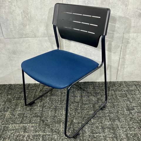 【中古】エレック KLC-610PVT1T1B2 イトーキ（ITOKI） スタッキングチェア