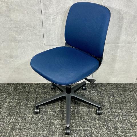 【中古】トルテU KJ-320PV-T1B2 イトーキ（ITOKI） 肘無ローバックチェア