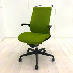 【587004】【手元のレバーで上下昇降が可能！スタイリッシュなコクヨ製の定番シリーズ！】■コクヨ（KOKUYO）製　エムフォー（M4）チェア　肘付　ハイバック　背面メッシュ　■固定肘　■リーフグリーン　オフィスバスターズ　水戸サテライト　大子町　北茨城市　高萩市　日立市　常陸太田市　常陸大宮市　那珂市　東海村　ひたちなか市　城里町 水戸市　笠間市　茨城町　大洗町　小美玉市