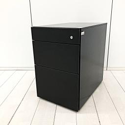 【587682】【フリアドデスクや平机の収納力アップに！前面に取っ手がないフラットなデザイン！】■イトーキ(ITOKI)製　インステート(INSTATE)シリーズ　3段ワゴン　デスクインワゴン　W395×D590×H600㎜　■キャスター付き　■シリンダー錠　■ブラック　オフィスバスターズ　水戸サテライト　大子町　北茨城市　高萩市　日立市　常陸太田市　常陸大宮市　那珂市　東海村　ひたちなか市　城里町 水戸市　笠間市　茨城町　大洗町　小美玉市