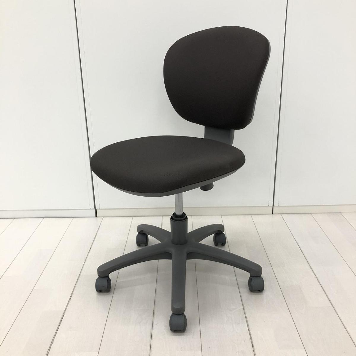 【在庫入替セール品！（本在庫限定価格）】【コスパ抜群のコンパクトチェア！ふっくらクッションが心地良い！】■コクヨ(KOKUYO)製　レグノ2チェア　肘無し　ローバック　■セパレートタイプ　■スレートグレー　【弊社使用欄：A01042924】【HU】
                        レグノチェア2
                                    中古
            