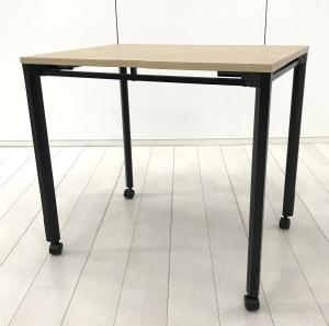 【キャスター付でフレキシブルに使えます！】■コクヨ製　マルティスシリーズ　コンパクトテーブル　W800×D600mm　ナチュラル天板×ブラック脚【KOKUYO　MULTIS】　【ABW】