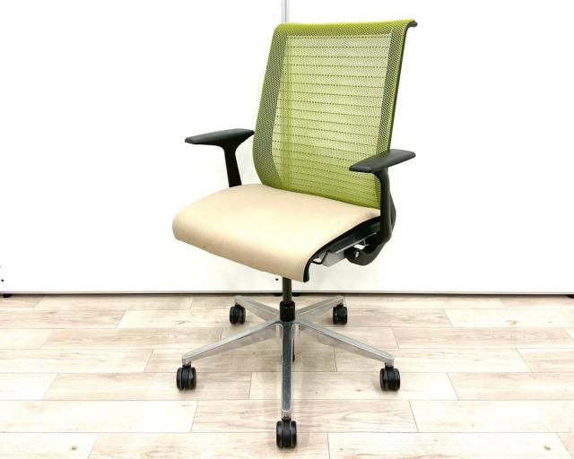 【中古】シンクチェア（旧モデル）  Steelcase（スチールケース） 肘付ハイバックチェア