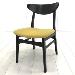 【木製のおしゃれなミーティングチェア！】■オカムラ(okamura)製　L114シリーズ　ミーティングチェア　ダイニングチェア　多目的チェア　■背：木製/座面：パッド付　イエロー　■待合室やリフレッシュスペースにおすすめ！　L114チェア【ABW】