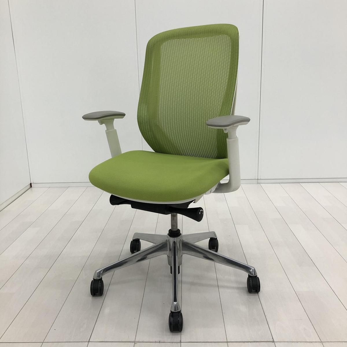 【4/28(火)入荷予定の商品となります！】【前傾チルト機能付き】【オカムラ製品で最も人気を集める高機能チェア！】■オカムラ(okamura)製　シルフィー(Sylphy)チェア　肘付ハイバック　背面メッシュ　昇降レバー角型　■可動肘　■ライムグリーン×ホワイトシェル
                        シルフィーメッシュ
                                    中古
            