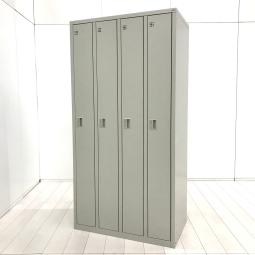 【スタンダードなデザインで使いやすい！】■プラス(PLUS)製　4人用ロッカー　■個人の荷物や上着の収納にオススメ！