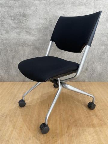【中古】レクシブ KLC-820GP-Z5T1 イトーキ（ITOKI） ネスティングチェア