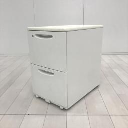 【在庫入替セール品！（本在庫限定価格）】【大容量収納ならこれ！A4用紙が2段分収納可能！】■オカムラ(okamura)製　SDシリーズ　2段ワゴン　デスクインワゴン　H610mm　■シリンダー錠　■キャスター付き　■ホワイト　【弊社使用欄：A01047299】【HU】