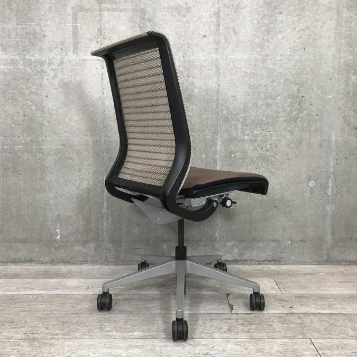 【愛品倶楽部柏店】同型在庫2台/Steelcase シンクチェア 肘無し YHK-20201L 中古】シンクチェア（新モデル） Steelcase/スチールケース 肘無