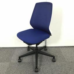 【西】～毎日のデスクワークを、しなやかに支える～【ウチダ】【ニンバス】【ローバック】【ブルー】【メッシュ】【肘無し】【チェア】【椅子】【イス】【事務椅子】【格安】【安い】【メーカー】【レイアウト変更】【模様替え】【福岡オフィス家具】【福岡中古家具】【中古事務什器】【中古チェア】【中古椅子】