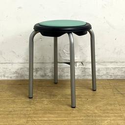オカムラ　8110シリーズ　スツール　丸イス　パイプイス　スタッキング可能　座パッド付き（グリーン）