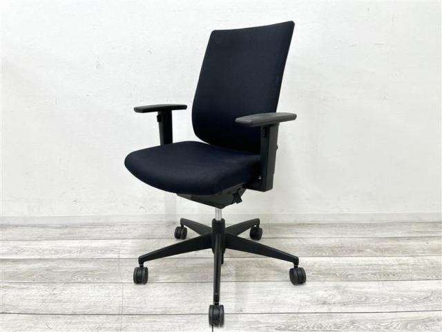 【中古】ウィザード2  コクヨ（KOKUYO） 肘付ハイバックチェア