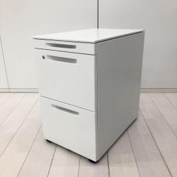 【在庫入替セール品！（本在庫限定価格）】【収納量アップでデスクワークが充実！書類や備品の管理にオススメ！】■コクヨ（KOKUYO）製　isシリーズ　3段脇机　W395×D600×H650mm　■シリンダー錠　■ホワイト　【弊社使用欄：A01045956】【HU】