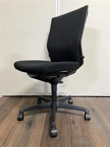 【中古】エスクード  オカムラ（okamura） 肘無ハイバックチェア