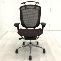 【最上位機種にふさわしい上質な座り心地！】■オカムラ製　コンテッサセコンダチェア　可動肘付　ダークブラウン　ハンガー付　■世界クラスの強度と進化した座り心地！【Okamura　Contessa seconda】【ABW】CC82BR-FPG8