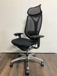 オカムラ　サブリナ　ブラック　ヘッドレスト付き　可動肘　欲しい人が多い高級チェアが入荷しました！！