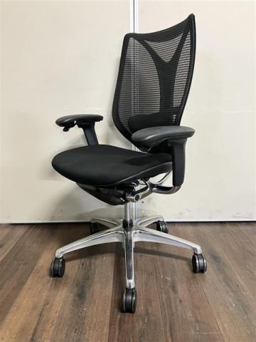 【中古】サブリナ  オカムラ（okamura） 肘付ハイバックチェア