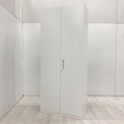 【在庫入替セール品！（本在庫限定価格）】【これ一つで大量収納！人気の両開きハイキャビネット！】■コクヨ（KOKUYO）製　 エディアシリーズ（EDIA）　両開き　ハイキャビネット　H2100mm　■シリンダー錠　■ホワイト　【弊社使用欄：A90100717】【HU】