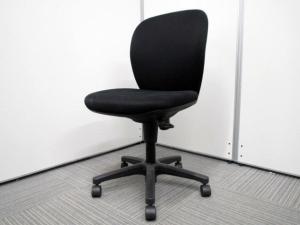 【5/14(木)入荷予定の商品となります！】【スタンダードなデザインで座り心地抜群！】■イトーキ（ITOKI）製　リエット（Lietto）チェア　肘無しローバック　■ブラック×ブラックシェル