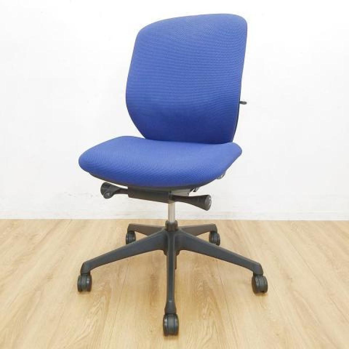 オカムラ　人気のシルフィーチェア　ローバック　前傾姿勢　ブルー
                        シルフィー
                                    中古
            