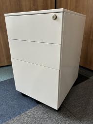 スチール収納の専門メーカーCeha（チェハ）社製の3段インサイドワゴンが入荷しました！■奥行470mm　■鍵無し※愛知※名古屋※豊田※三重