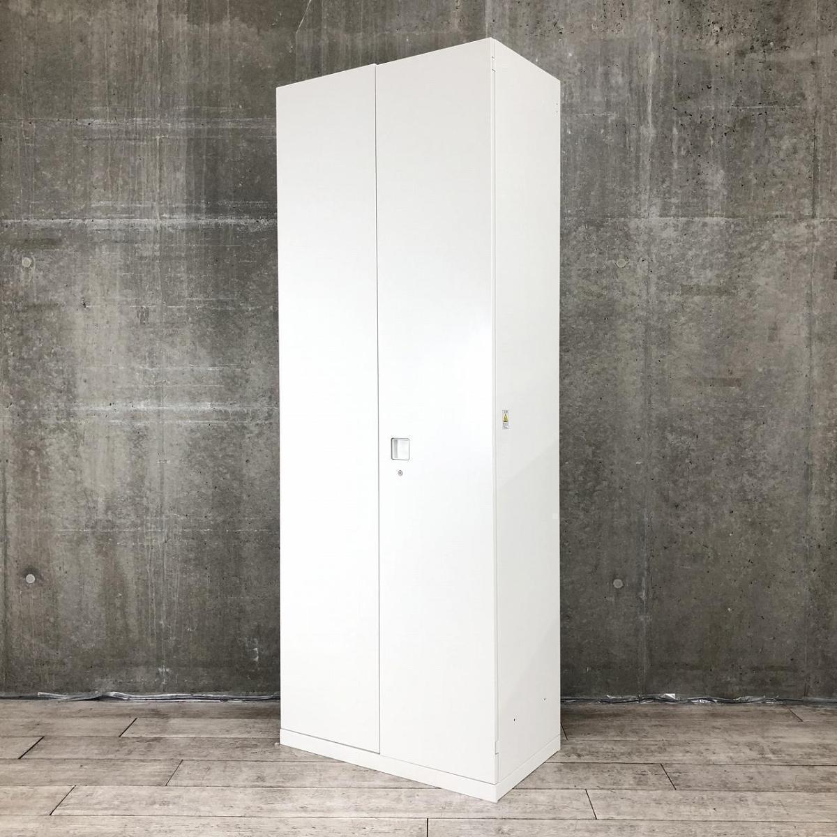 【豊富な収納スペースでオフィス書類をスッキリ整理！】■オカムラ(okamura)製　レクトラインシリーズ　両開き書庫　ハイキャビネット　W900×D450×H2150mm　　■シリンダー錠　■ホワイト
                        レクトライン
                                    中古
            