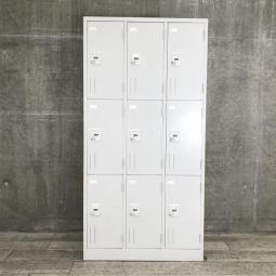 【西】～実用性に優れた、堅実設計ロッカー～【クロガネ】【9人用ロッカー】【ライトグレー】【更衣用】【収納】【格安】【安い】【メーカー】【福岡オフィス家具】【福岡中古家具】【中古事務什器】