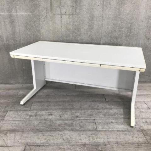 【中古】アドバンス  オカムラ（okamura） 平机