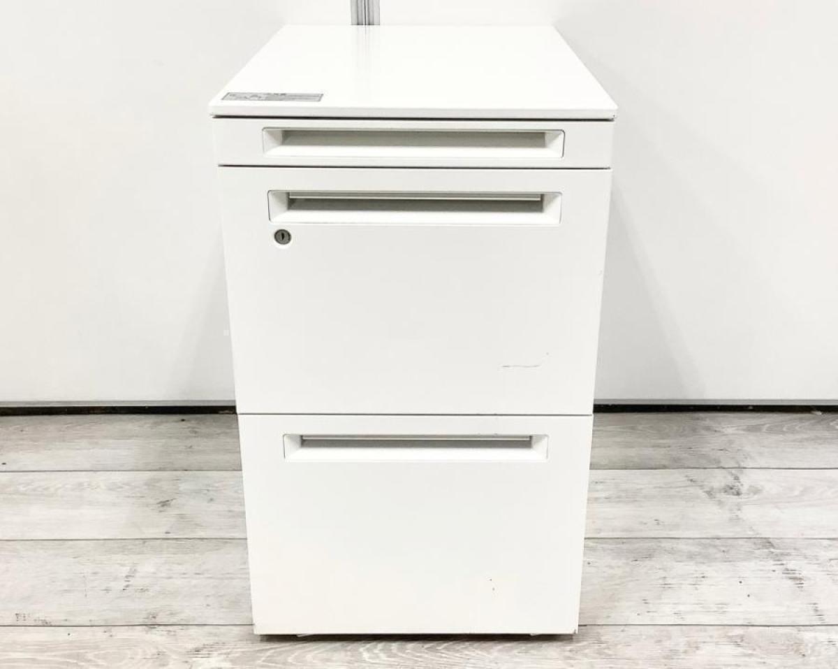 オカムラ　アドバンス　３段ワゴン　白色『良品中古』複数入荷！　H720の平机用 中古】アドバンス オカムラ/okamura ワゴン3段 588750 - 中古オフィス