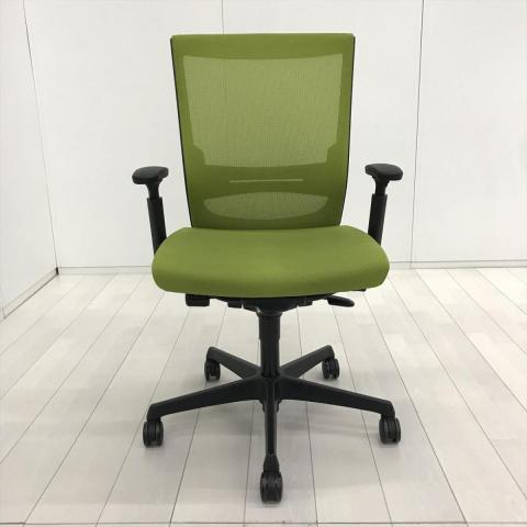 【中古】エスクードメッシュ C498ZS-FHB6 オカムラ（okamura） 肘付ハイバックチェア