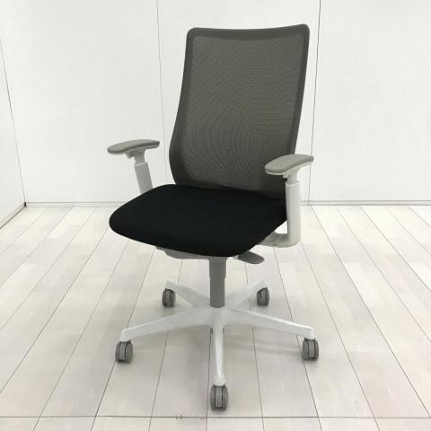 【中古】フルーエントチェア CB35WW　0166 オカムラ（okamura） 肘付ハイバックチェア
