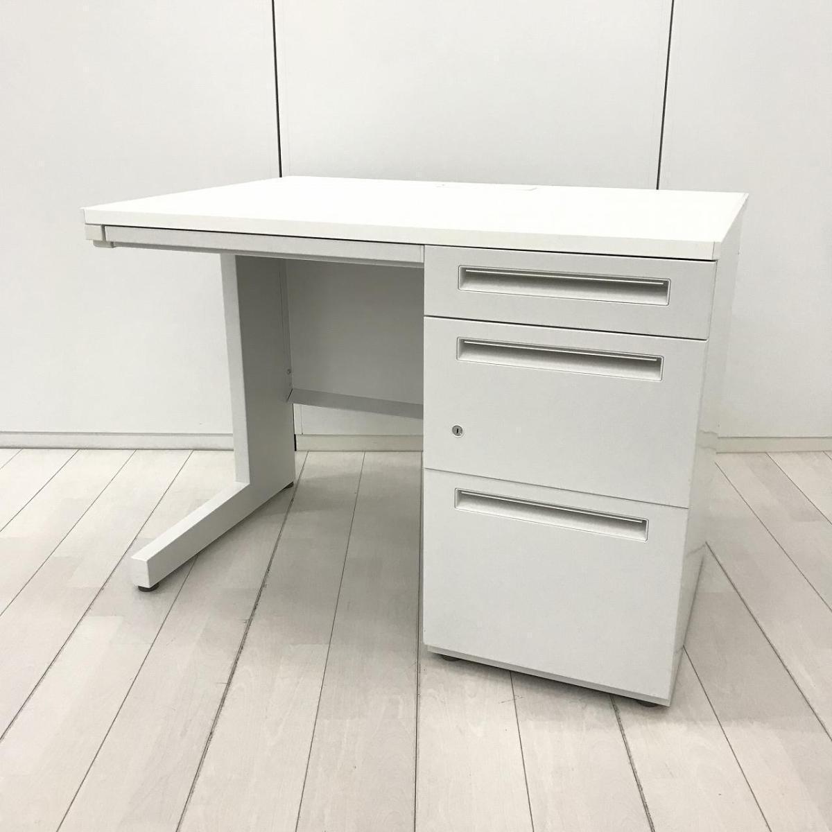 【収納も充実！省スペースにおすすめの横幅1000㎜のワークデスク！】■ウチダ(UCHIDA)製　スカエナ(SCAENA)シリーズ　片袖机　W1000×D700×H720ｍｍ　■配線Sタイプ　■シリンダー錠　■ホワイト 【弊社使用欄：A01073780】
                        スカエナ
                                    中古
            