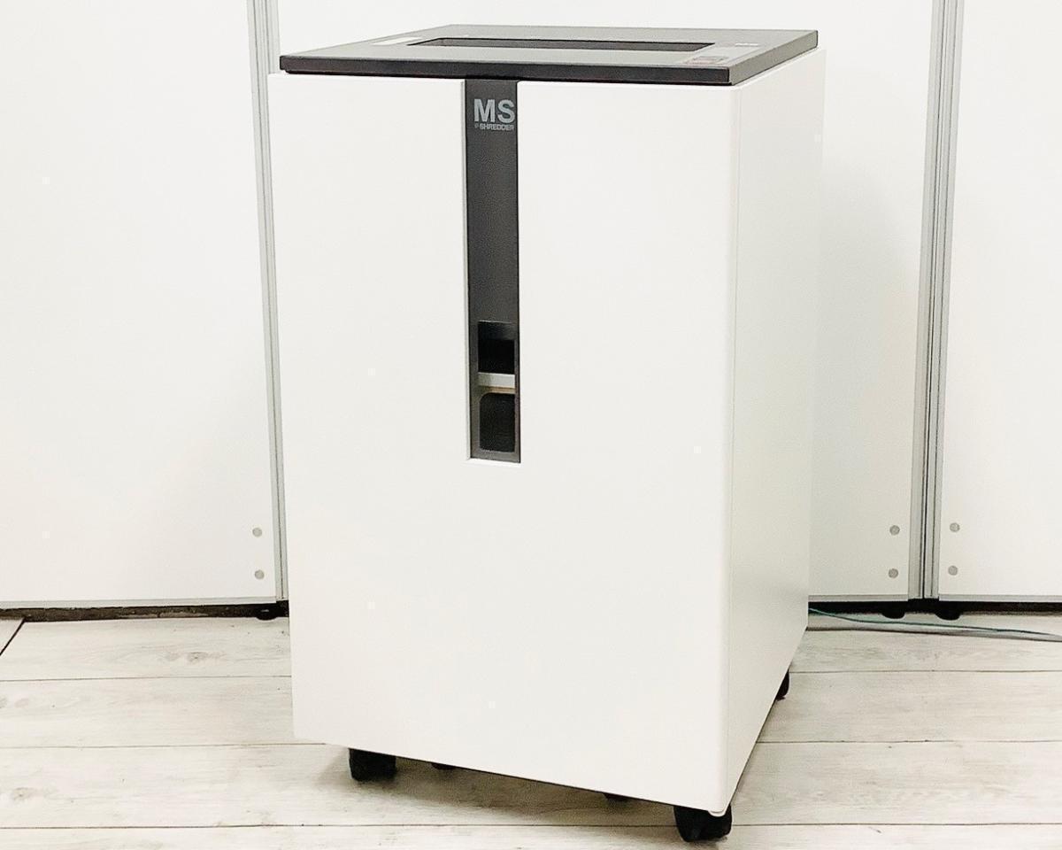 【在庫セール品：1台限定】【T5】■明光商会　Universalシリーズ　ワンカットクロスシュレッダー　UA-F25C-L　■最大細断枚数25枚（新品時）　■A3用紙サイズ対応【現行モデル！　個人情報保護対策の必需品！】
                        Universalシリーズ
                                    中古
            